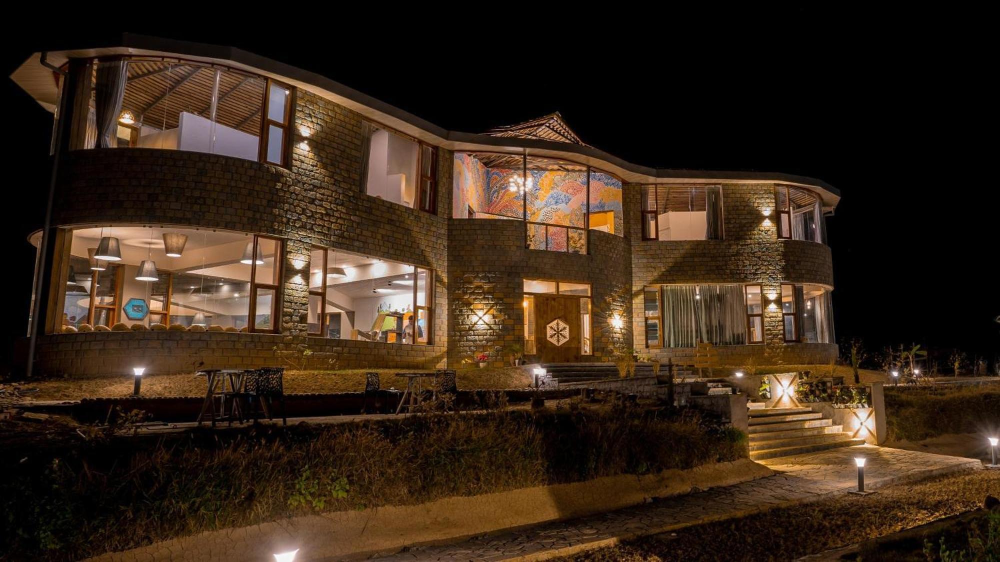 Zostel Plus Bir Exterior foto